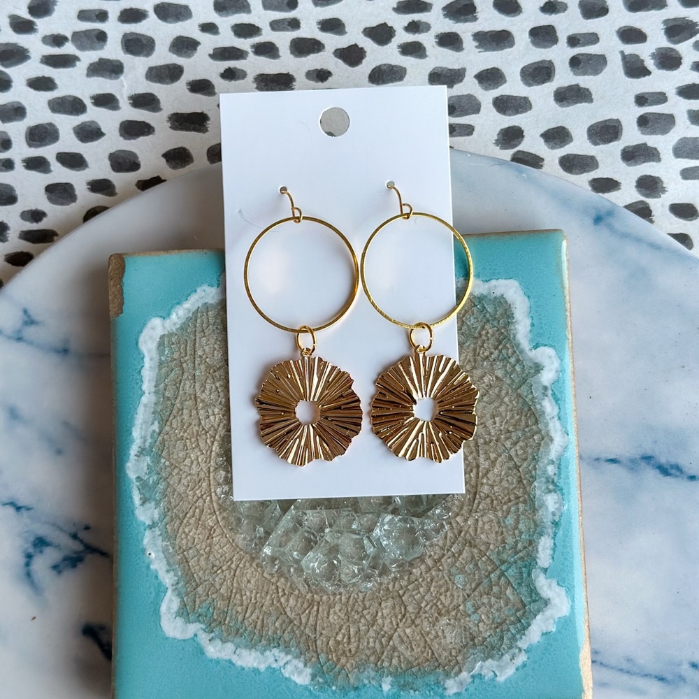 Gold Hoop Earrings with Textured Discs